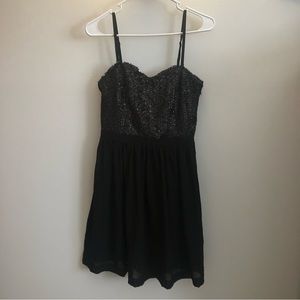 **5 ITEMS FOR $5** Kenzie size 8